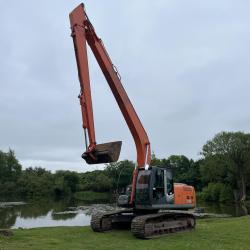 HITACHI ZAXIS 210-3